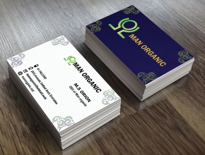 Realistic_Business_Card_Mock_Up_file